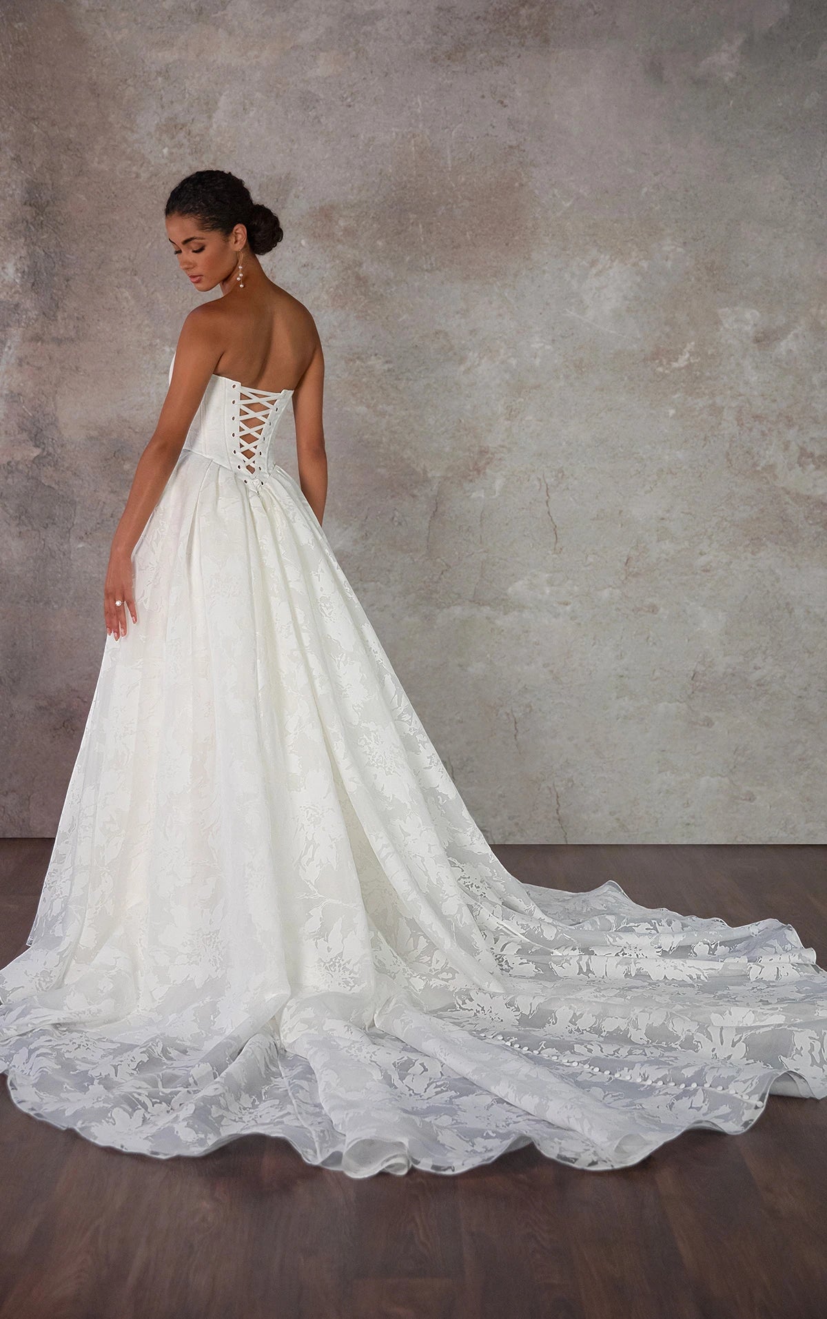 D4158 The Bridal Boutique D4158 The Bridal Boutique