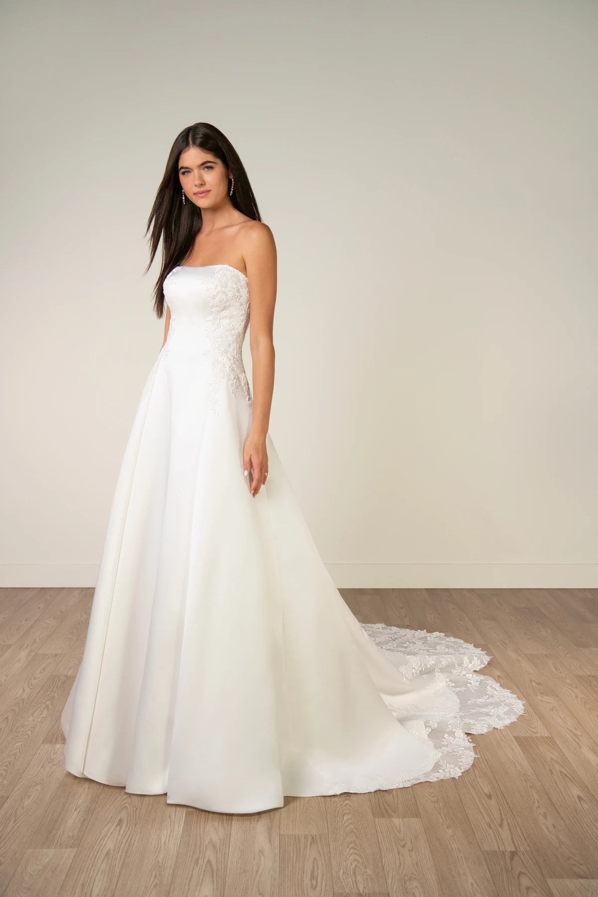 SY8279 The Bridal Boutique SY8279 The Bridal Boutique